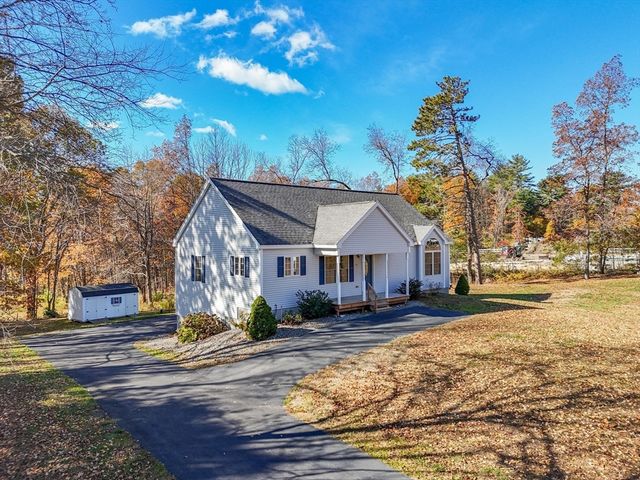 55 Sweet Hill Rd, Plaistow, NH 03865
