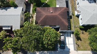 150 NE 169th Ter, North Miami Beach, FL 33162