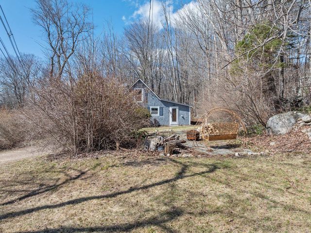 102 Corliss Hill Road, Meredith, NH 03253