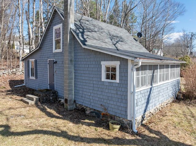 102 Corliss Hill Road, Meredith, NH 03253