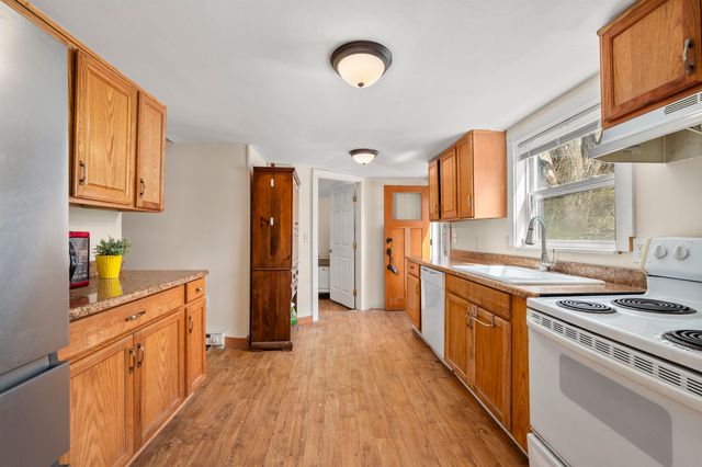 102 Corliss Hill Road, Meredith, NH 03253