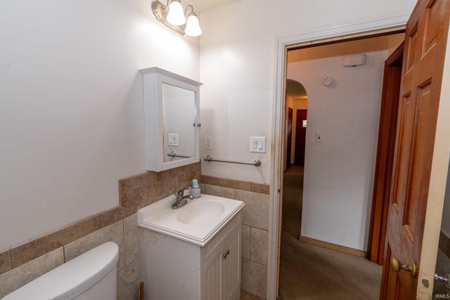 433 Studebaker Street, Mishawaka, IN 46545