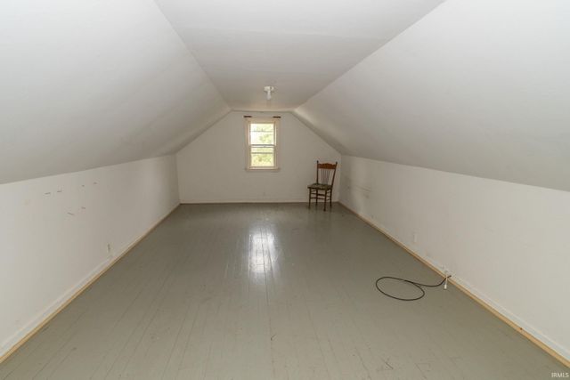 433 Studebaker Street, Mishawaka, IN 46545