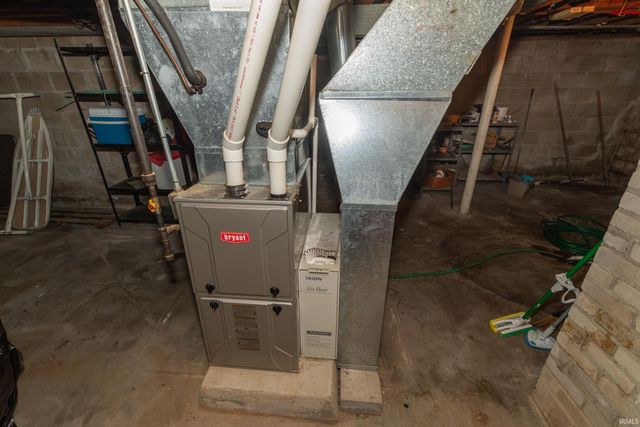 433 Studebaker Street, Mishawaka, IN 46545