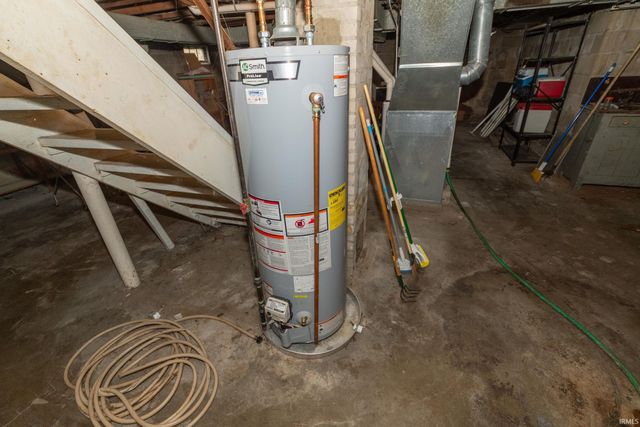 433 Studebaker Street, Mishawaka, IN 46545