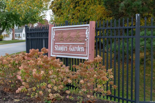 433 Studebaker Street, Mishawaka, IN 46545