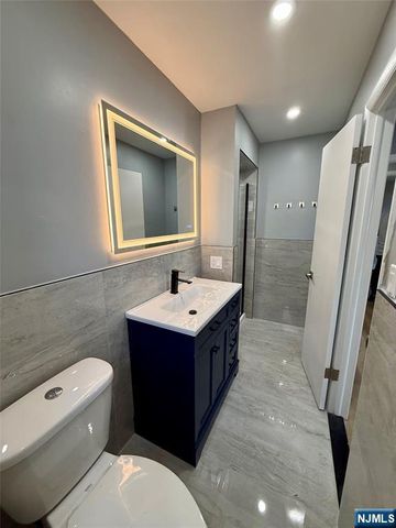 135 Jay Avenue 1, Lyndhurst, NJ 07071