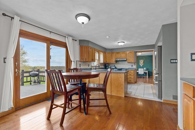 W8078 HILLCREST COURT, Hortonville, WI 54944