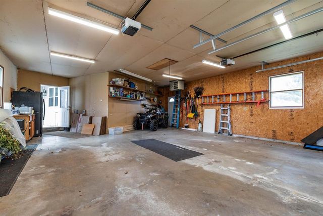 W8078 HILLCREST COURT, Hortonville, WI 54944