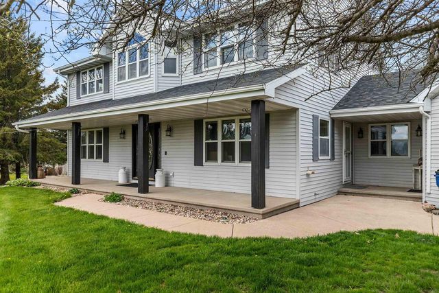 W8078 HILLCREST COURT, Hortonville, WI 54944
