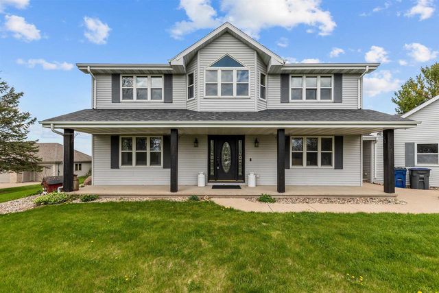 W8078 HILLCREST COURT, Hortonville, WI 54944