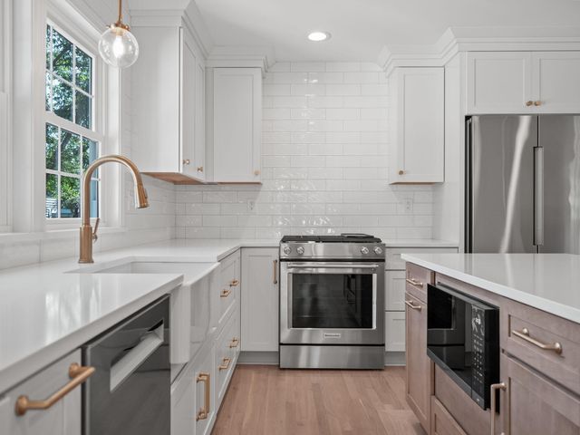 650 W Lincoln Street, Birmingham, MI 48009