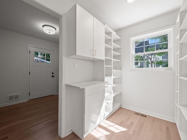 650 W Lincoln Street, Birmingham, MI 48009