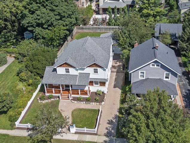 650 W Lincoln Street, Birmingham, MI 48009