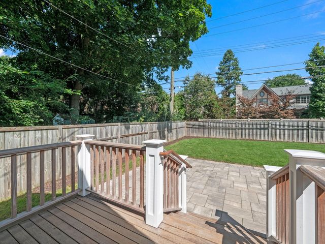 650 W Lincoln Street, Birmingham, MI 48009