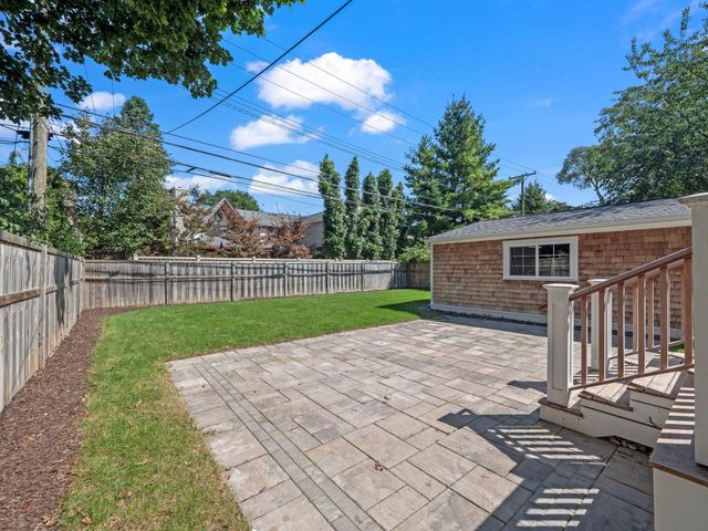 650 W Lincoln Street, Birmingham, MI 48009