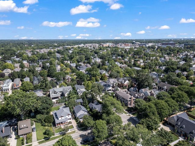650 W Lincoln Street, Birmingham, MI 48009