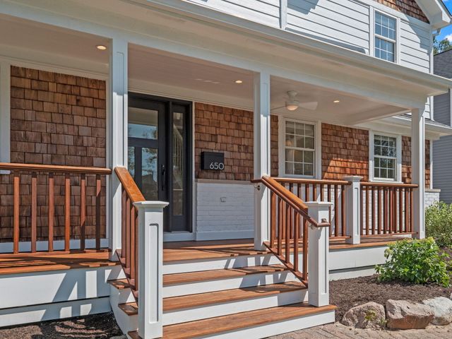 650 W Lincoln Street, Birmingham, MI 48009