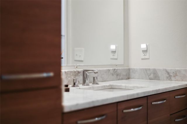 7300 Glenhill RD, Austin, TX 78752