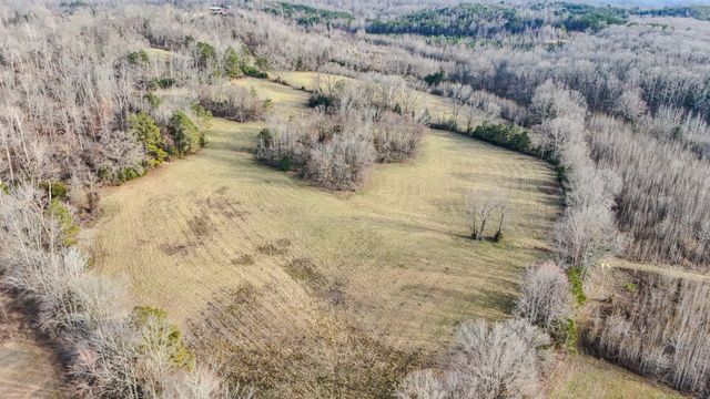 835 Mount Zion Rd, Decaturville, TN 38329