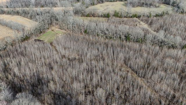 835 Mount Zion Rd, Decaturville, TN 38329