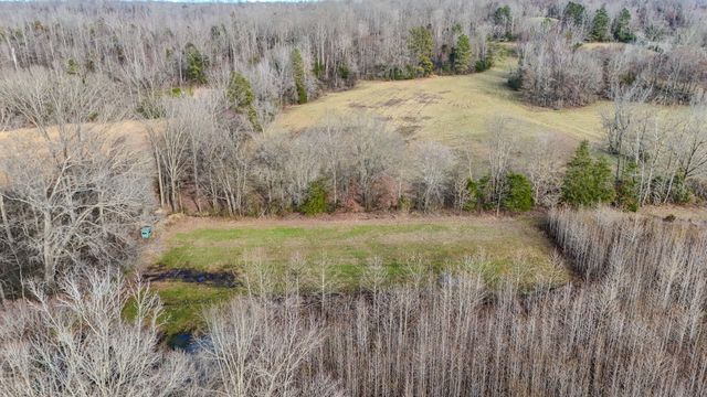 835 Mount Zion Rd, Decaturville, TN 38329