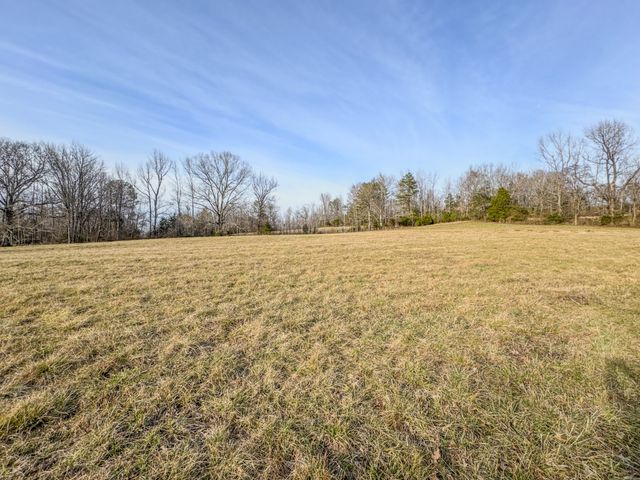 835 Mount Zion Rd, Decaturville, TN 38329