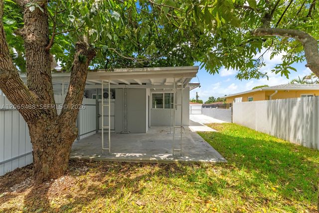 17915 NW 43rd Ct B, Miami Gardens, FL 33055