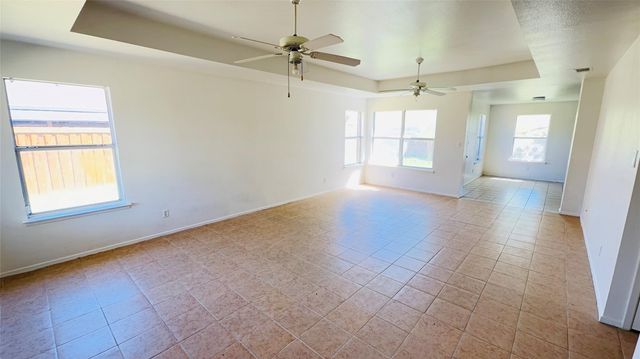 7632 Livvie Meador Lane, Dallas, TX 75227