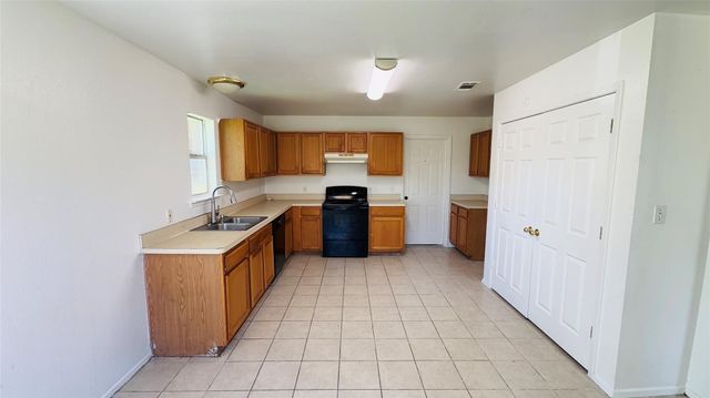 7632 Livvie Meador Lane, Dallas, TX 75227