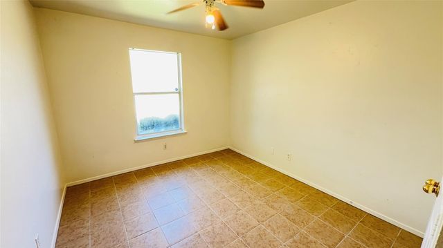 7632 Livvie Meador Lane, Dallas, TX 75227