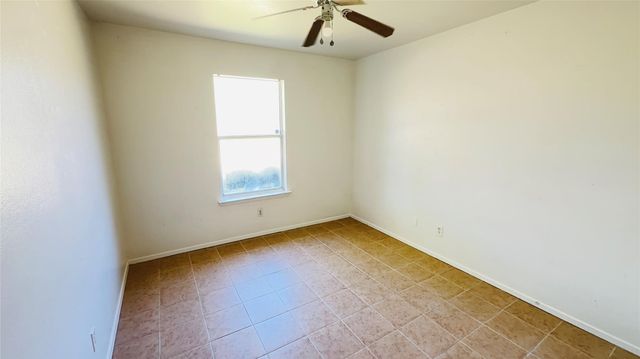 7632 Livvie Meador Lane, Dallas, TX 75227