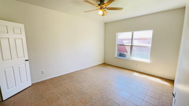 7632 Livvie Meador Lane, Dallas, TX 75227