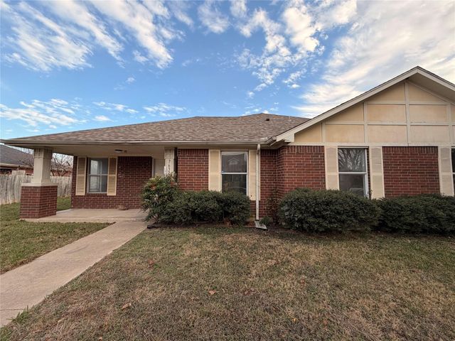7632 Livvie Meador Lane, Dallas, TX 75227