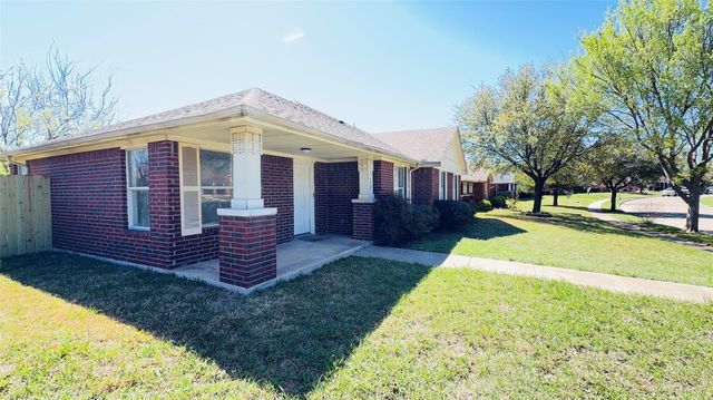 7632 Livvie Meador Lane, Dallas, TX 75227