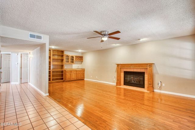 2258 Bill Horn Way, El Paso, TX 79936