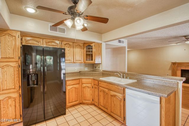 2258 Bill Horn Way, El Paso, TX 79936