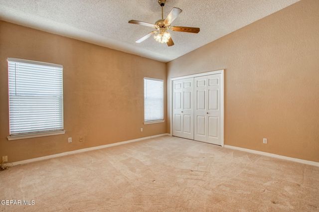 2258 Bill Horn Way, El Paso, TX 79936