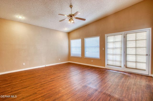 2258 Bill Horn Way, El Paso, TX 79936