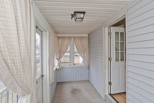 62 Jennings St, Chicopee, MA 01020