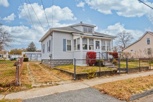 62 Jennings St, Chicopee, MA 01020