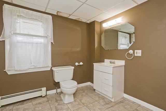 62 Jennings St, Chicopee, MA 01020