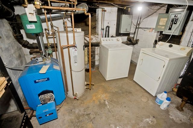 62 Jennings St, Chicopee, MA 01020