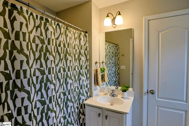119 Berwick Court, Easley, SC 29642