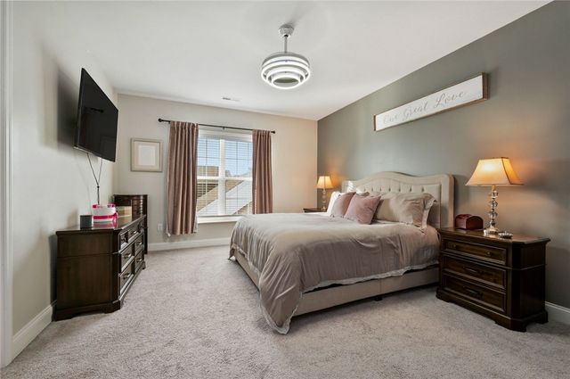 307 Harlequin Street, Cranberry Twp, PA 16066