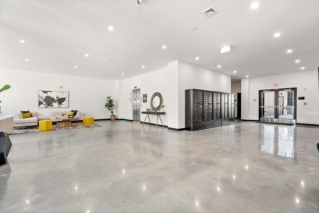 600 Broadway 304, Everett, MA 02149