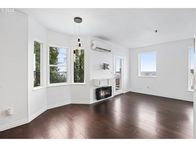 423 Nw UPTOWN Ter 1 B, Portland, OR 97210