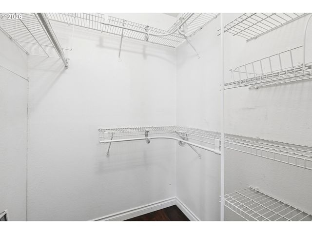 423 Nw UPTOWN Ter 1 B, Portland, OR 97210