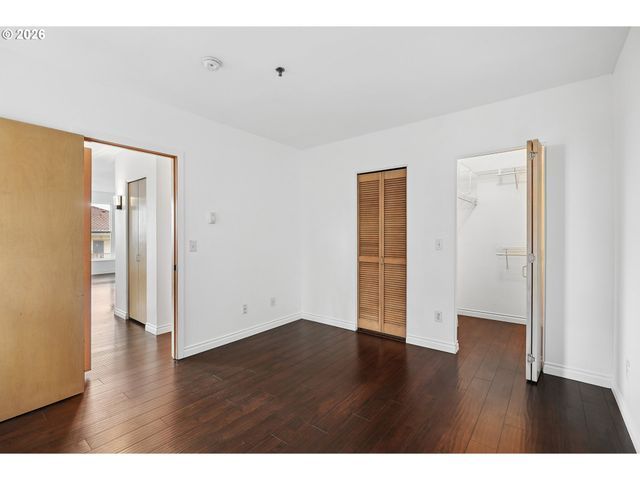 423 Nw UPTOWN Ter 1 B, Portland, OR 97210