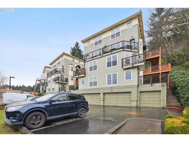 423 Nw UPTOWN Ter 1 B, Portland, OR 97210